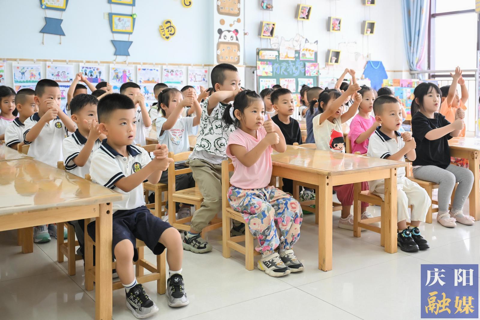 【攝影報(bào)道】慶陽市中小學(xué)、幼兒園迎來新學(xué)年開學(xué)季