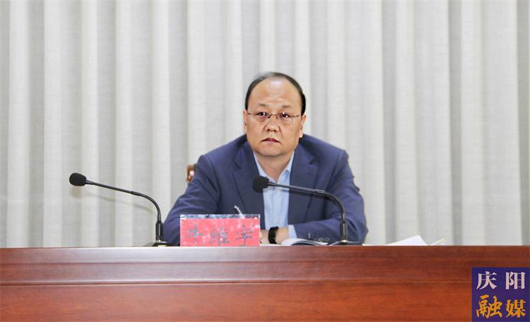 引大引強(qiáng)引頭部 為數(shù)字經(jīng)濟(jì)賦智賦能 ——訪慶陽(yáng)市住建局黨組書記、局長(zhǎng)牛維宇