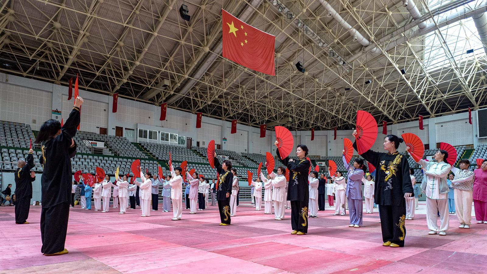 【圖說(shuō)慶陽(yáng)】“體育+非遺！慶陽(yáng)30場(chǎng)太極公益課掀起‘動(dòng)靜相宜’健康潮”